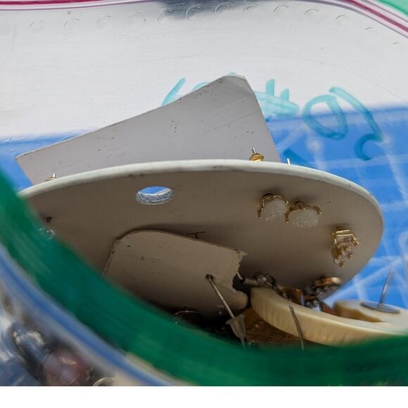 Bag Of Pierced Earrings Wearable to Excellent Condition - Picture 4 of 8